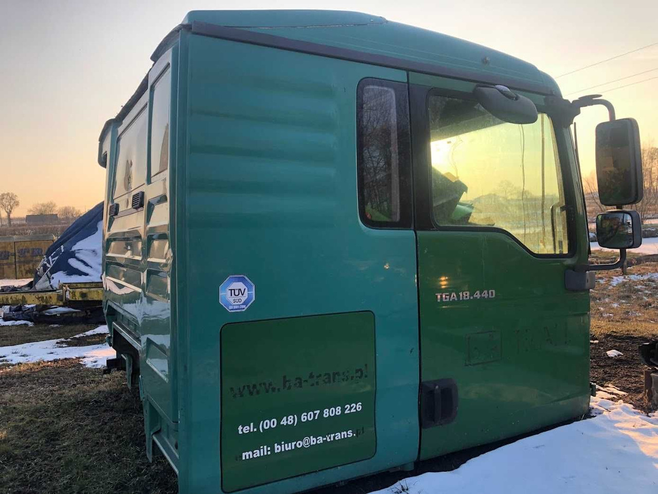 Kabina niska do MAN TGA , 2007 r - Fülke - Teherautó: 2 kép. Kabina niska do MAN TGA , 2007 r - Fülke - Teherautó: 2 kép.