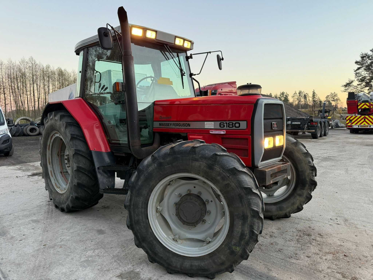 Massey Ferguson 6180, 1998 r, 6847 mtg , bardzo dobry stan z Francji - Traktor: 5 kép. Massey Ferguson 6180, 1998 r, 6847 mtg , bardzo dobry stan z Francji - Traktor: 5 kép.