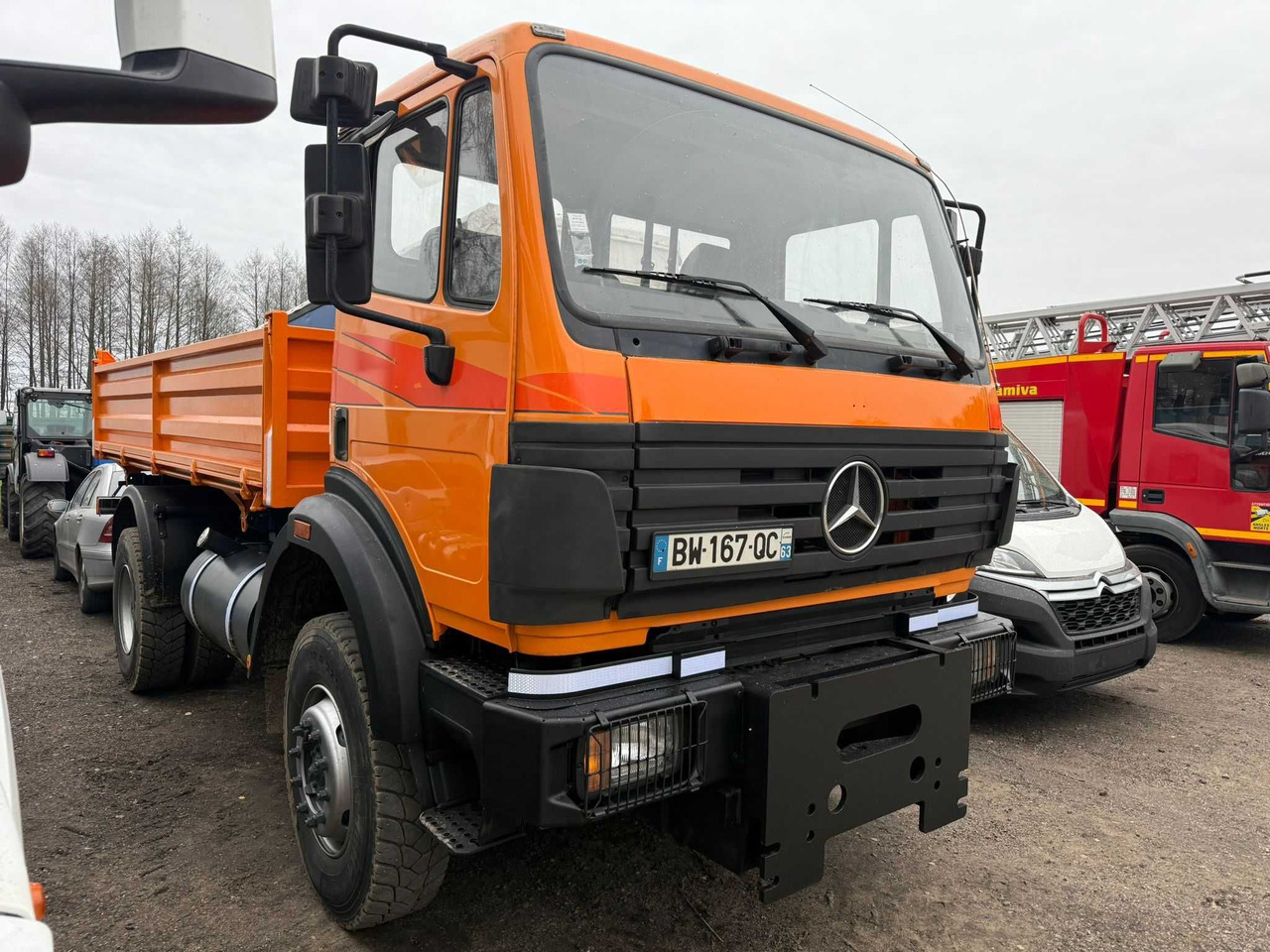 Mercedes SK 1824 AK, 4x4, Allroad , Kipper, 172 t.km , 1997, z Francji - Billenőplatós teherautó: 1 kép. Mercedes SK 1824 AK, 4x4, Allroad , Kipper, 172 t.km , 1997, z Francji - Billenőplatós teherautó: 1 kép.