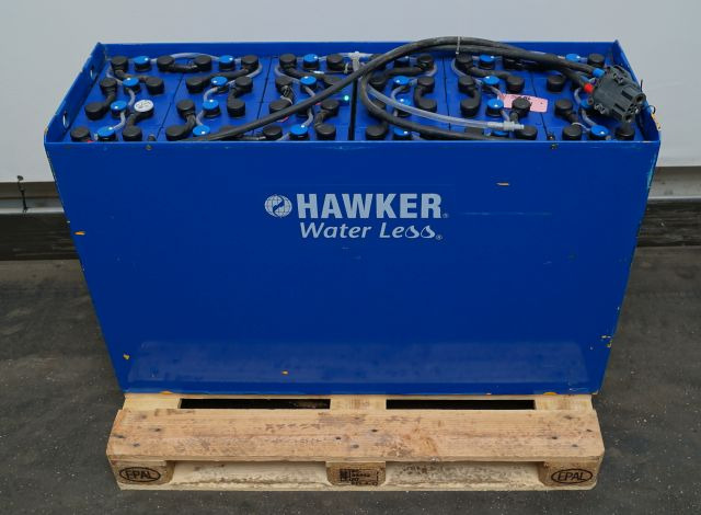 Hawker unknown | Battery 48V775Ah 48 5 PZMM775 Year 2023 weight 1132 kg sn. 8087  - Akkumulátor - Anyagmozgató gép: 1 kép. Hawker unknown | Battery 48V775Ah 48 5 PZMM775 Year 2023 weight 1132 kg sn. 8087  - Akkumulátor - Anyagmozgató gép: 1 kép.