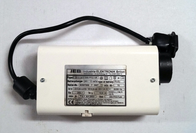 IEB 90587858 | IEB charger EFG 230 G 24/12 B65-FP02 WR 24V12,6A 220V 50/60Hz fro - Akkumulátor - Anyagmozgató gép: 1 kép. IEB 90587858 | IEB charger EFG 230 G 24/12 B65-FP02 WR 24V12,6A 220V 50/60Hz fro - Akkumulátor - Anyagmozgató gép: 1 kép.