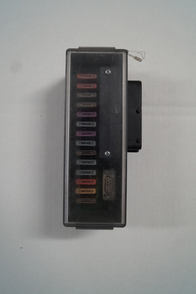 Jungheinrich 50423117 | Fuse holder for ETV from 2003 till 2011 Fuse holder for ETV from 2003 till 2011 - Biztosíték - Anyagmozgató gép: 1 kép. Jungheinrich 50423117 | Fuse holder for ETV from 2003 till 2011 Fuse holder for ETV from 2003 till 2011 - Biztosíték - Anyagmozgató gép: 1 kép.
