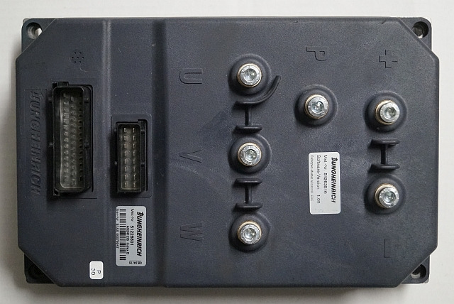 Jungheinrich 51226801 | Rij/hef/stuur regeling drive/lift/steering controller A - ECU - Anyagmozgató gép: 1 kép. Jungheinrich 51226801 | Rij/hef/stuur regeling drive/lift/steering controller A - ECU - Anyagmozgató gép: 1 kép.