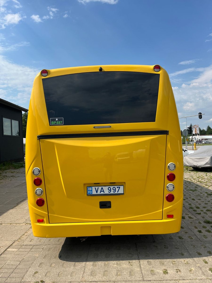 Iveco Rosero First / 24+1+1 / Telma/ EURO6 - Távolsági busz: 4 kép. Iveco Rosero First / 24+1+1 / Telma/ EURO6 - Távolsági busz: 4 kép.