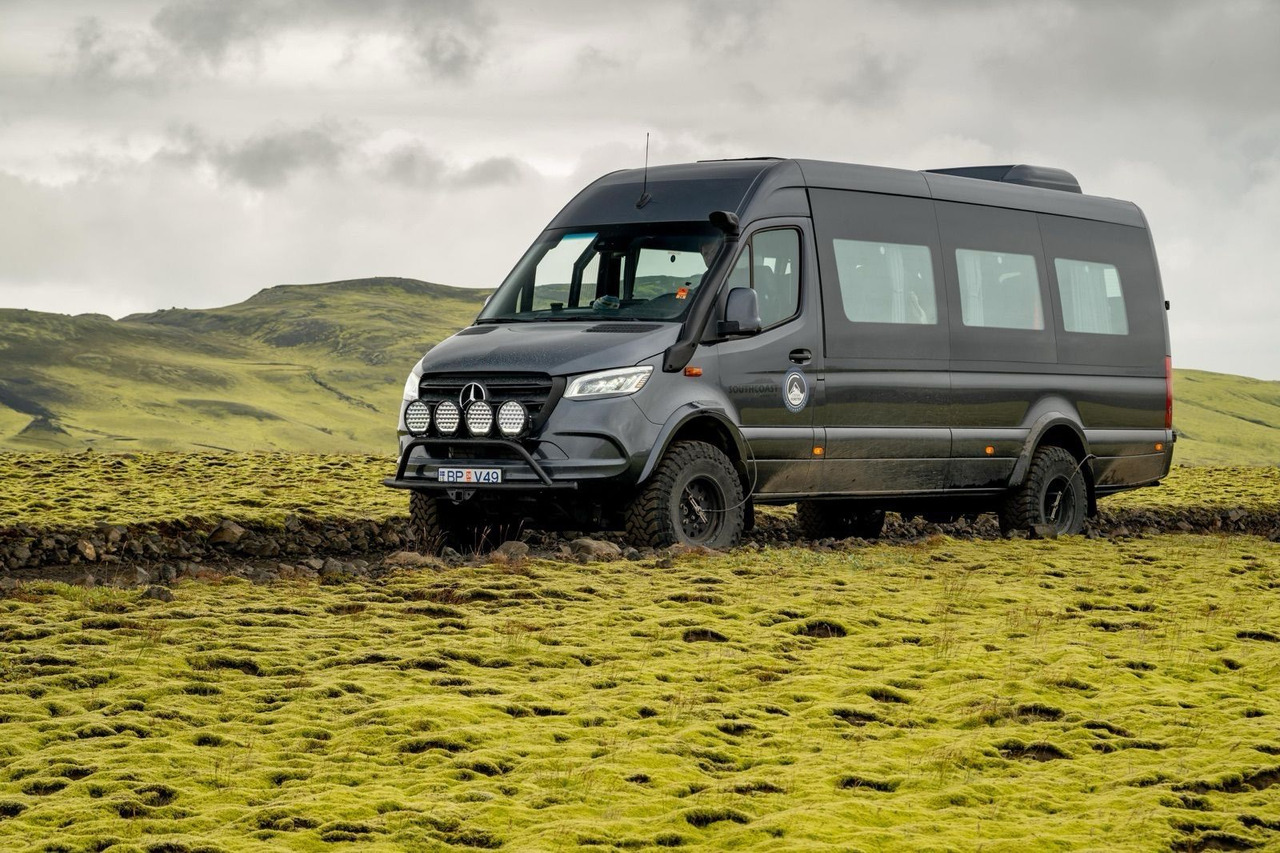 Mercedes-Benz Sprinter 519 AWD 4x4 TOURIST / 21 to 24 Seats - Minibusz, Kisbusz: 1 kép. Mercedes-Benz Sprinter 519 AWD 4x4 TOURIST / 21 to 24 Seats - Minibusz, Kisbusz: 1 kép.