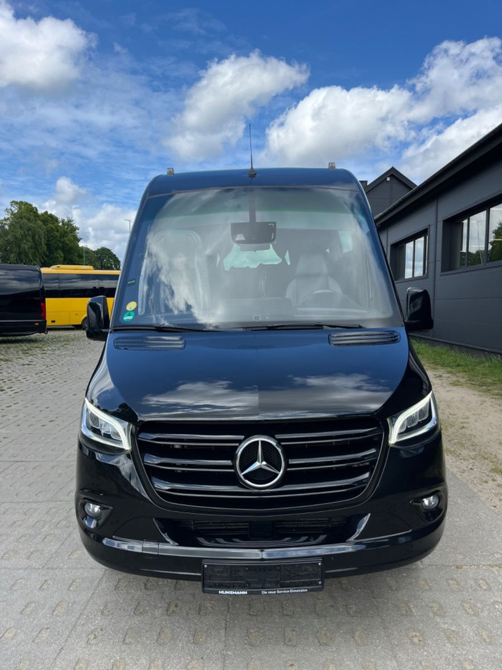 Mercedes-Benz Sprinter 519 HIGH DECK/ 3.0 V6 / LUXURY Bus - Távolsági busz: 3 kép. Mercedes-Benz Sprinter 519 HIGH DECK/ 3.0 V6 / LUXURY Bus - Távolsági busz: 3 kép.