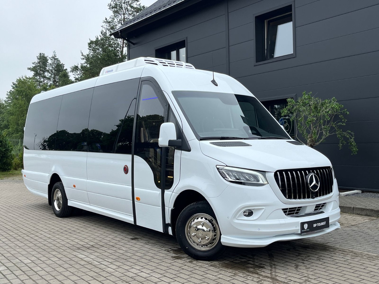 Mercedes-Benz Sprinter 519 TOURIST XL / 21 to 24 Seats / NEW! - Minibusz, Kisbusz: 1 kép. Mercedes-Benz Sprinter 519 TOURIST XL / 21 to 24 Seats / NEW! - Minibusz, Kisbusz: 1 kép.