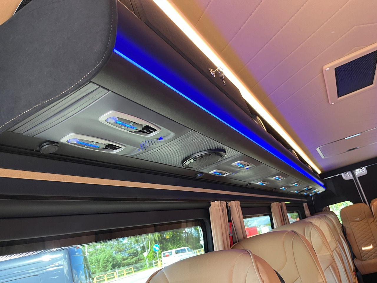 Mercedes-Benz Sprinter 519 TOURIST XL / 21 to 24 Seats / NEW! lízing Mercedes-Benz Sprinter 519 TOURIST XL / 21 to 24 Seats / NEW!: 18 kép.