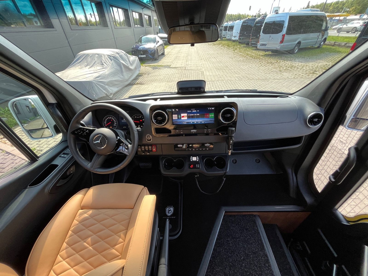 Mercedes-Benz Sprinter 519 TOURIST XL / 21 to 24 Seats / NEW! lízing Mercedes-Benz Sprinter 519 TOURIST XL / 21 to 24 Seats / NEW!: 24 kép.