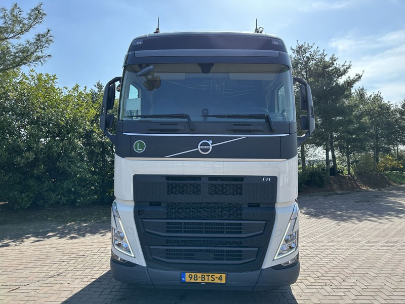 Volvo Volvo FH 500 4x2 ACC I-PARK COOL NEW MODEL FH 500 4x2 - Nyergesvontató: 2 kép. Volvo Volvo FH 500 4x2 ACC I-PARK COOL NEW MODEL FH 500 4x2 - Nyergesvontató: 2 kép.
