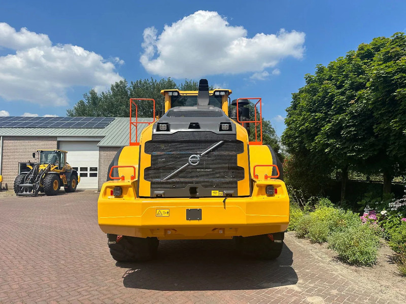 Volvo L260 H UNUSED - Gumikerekes homlokrakodó: 3 kép. Volvo L260 H UNUSED - Gumikerekes homlokrakodó: 3 kép.