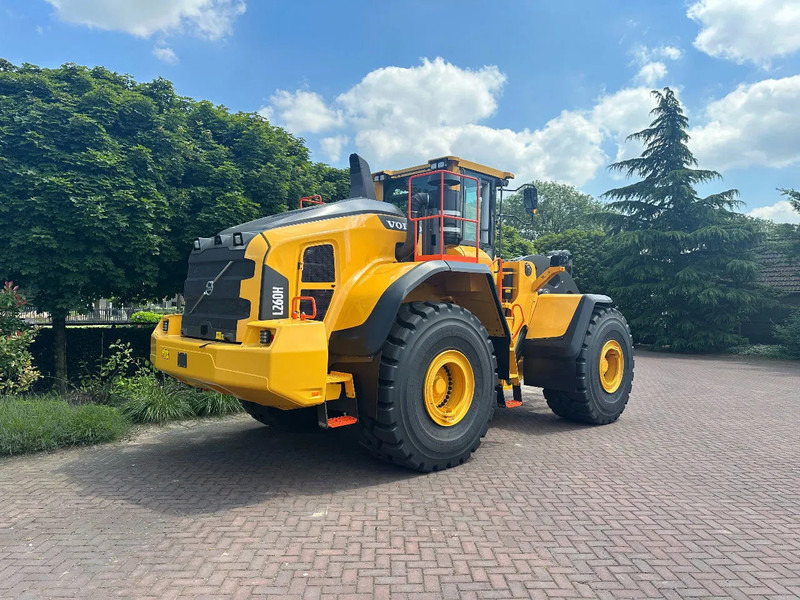 Volvo L260 H UNUSED - Gumikerekes homlokrakodó: 4 kép. Volvo L260 H UNUSED - Gumikerekes homlokrakodó: 4 kép.