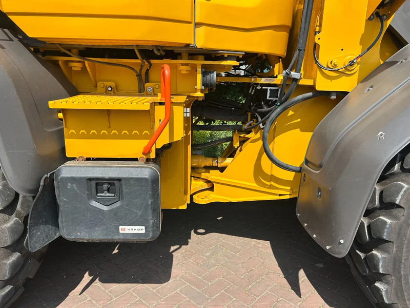 Új Gumikerekes homlokrakodó Volvo L90 H: 11 kép.