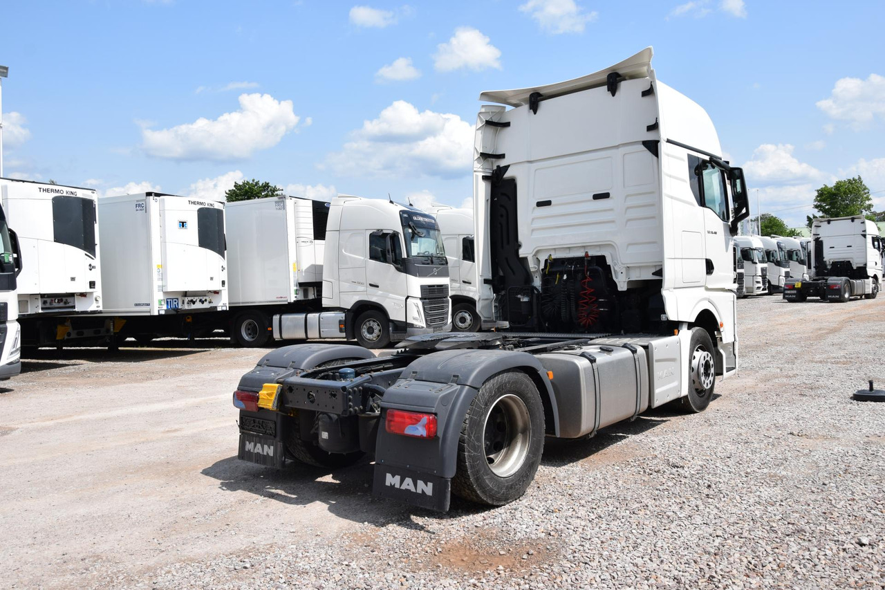 MAN TGX 18.480 GX - Nyergesvontató: 4 kép. MAN TGX 18.480 GX - Nyergesvontató: 4 kép.
