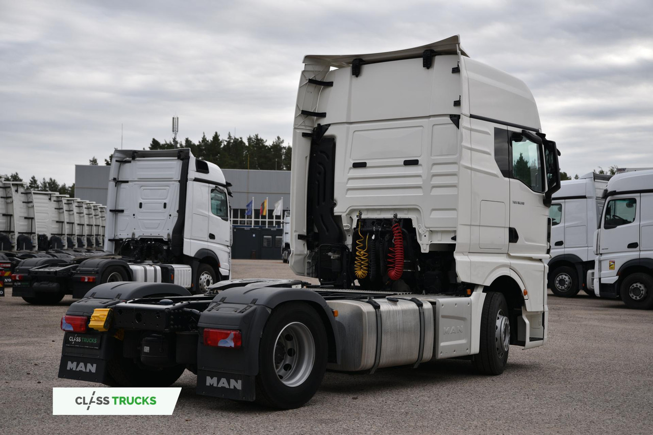 MAN TGX 18.510 GX - Nyergesvontató: 4 kép. MAN TGX 18.510 GX - Nyergesvontató: 4 kép.