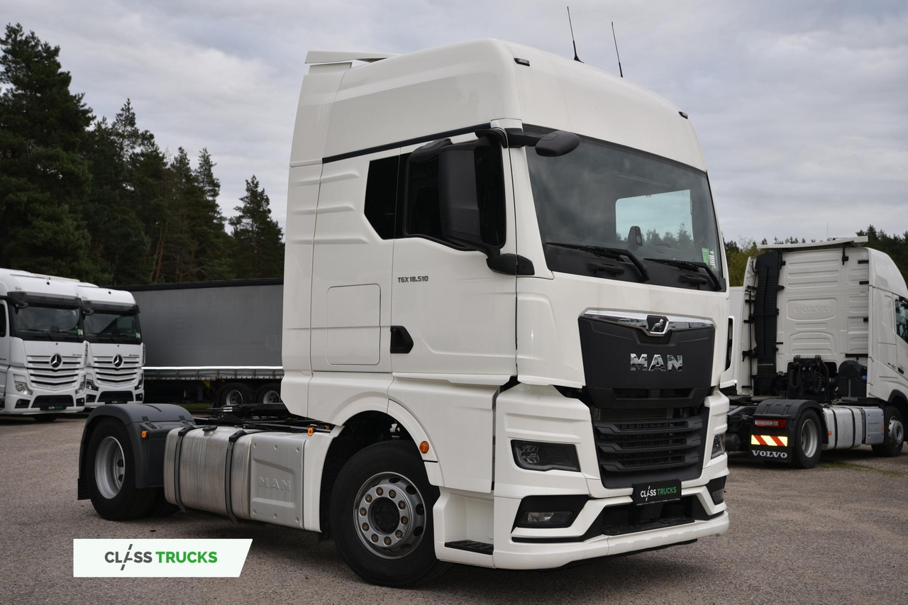 MAN TGX 18.510 GX - Nyergesvontató: 3 kép. MAN TGX 18.510 GX - Nyergesvontató: 3 kép.