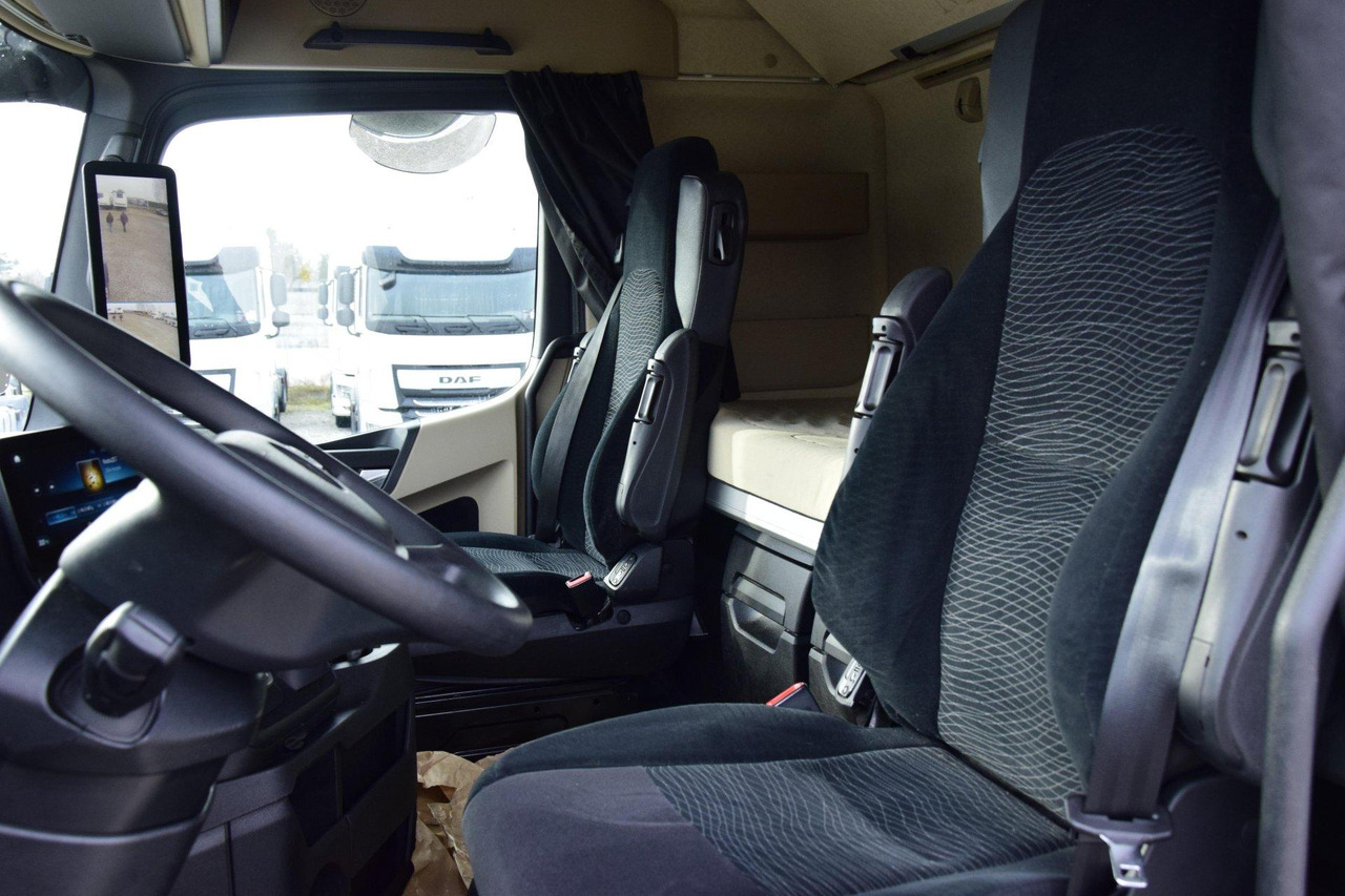 Nyergesvontató Mercedes-Benz Actros 5 1845 BigSpace: 9 kép.