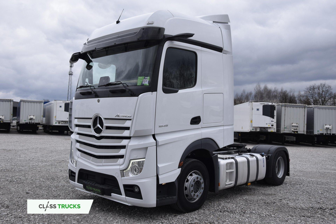 Mercedes-Benz Actros 5 1845 BigSpace - Nyergesvontató: 1 kép. Mercedes-Benz Actros 5 1845 BigSpace - Nyergesvontató: 1 kép.