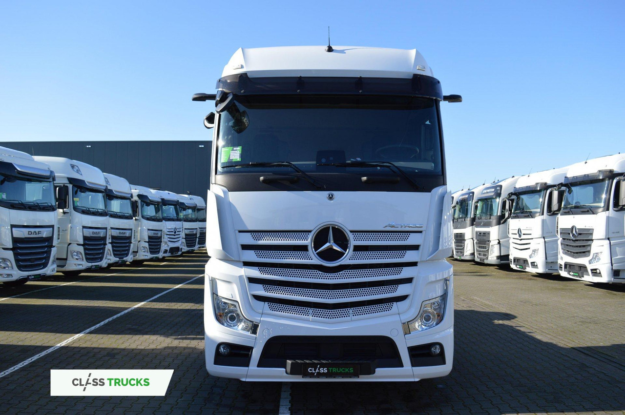 Mercedes-Benz Actros 5 1845 BigSpace - Nyergesvontató: 2 kép. Mercedes-Benz Actros 5 1845 BigSpace - Nyergesvontató: 2 kép.