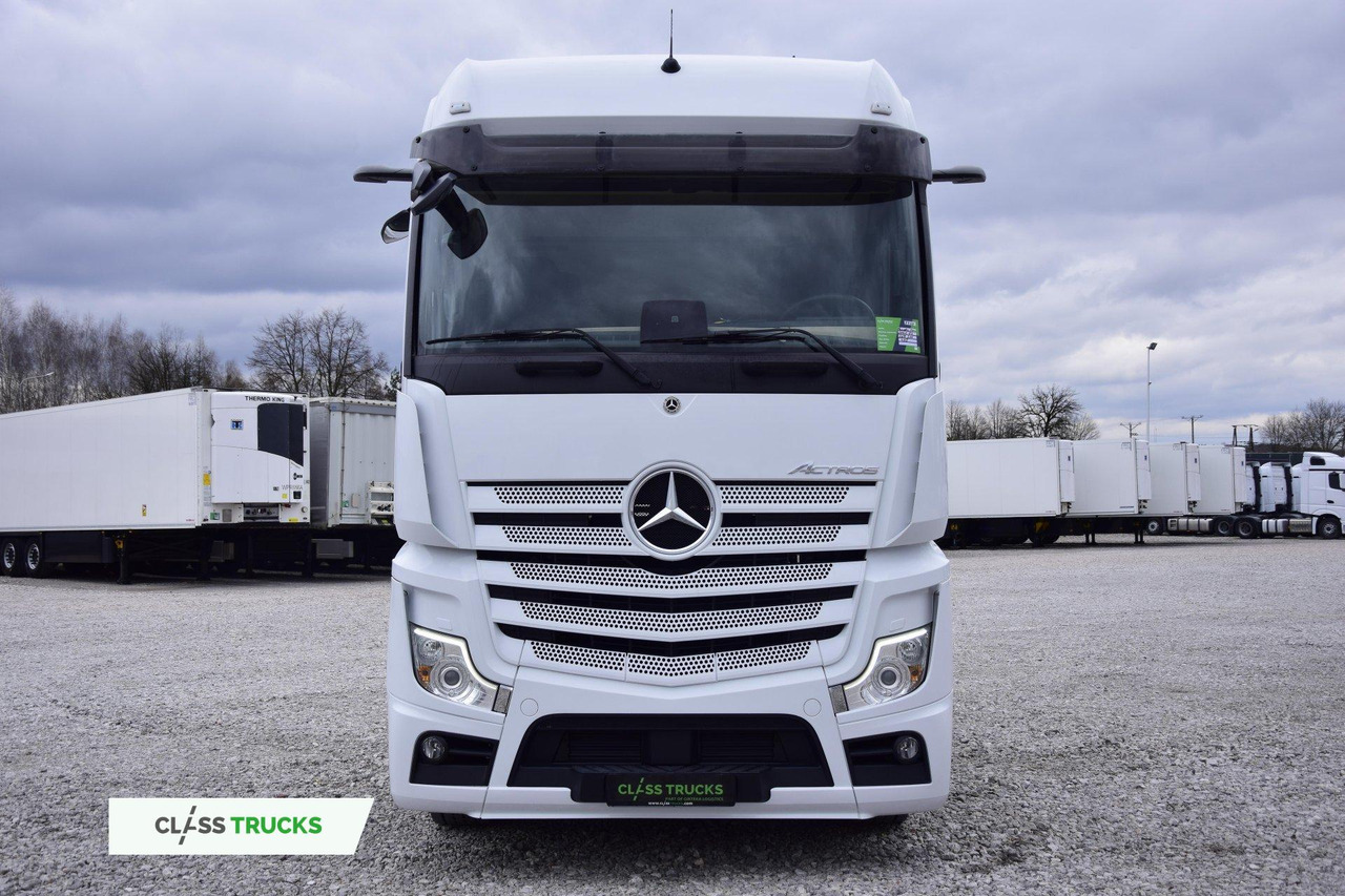 Mercedes-Benz Actros 5 1845 BigSpace - Nyergesvontató: 2 kép. Mercedes-Benz Actros 5 1845 BigSpace - Nyergesvontató: 2 kép.