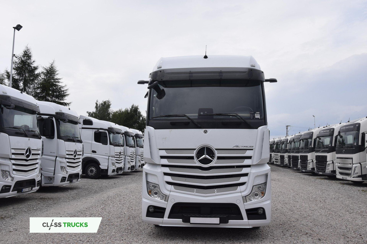 Mercedes-Benz Actros 5 1845 BigSpace Mirror Cam - Nyergesvontató: 2 kép. Mercedes-Benz Actros 5 1845 BigSpace Mirror Cam - Nyergesvontató: 2 kép.
