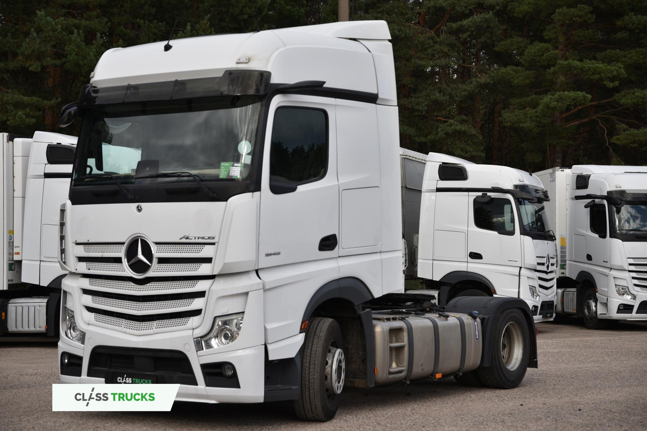 Mercedes-Benz Actros 5 1845 BigSpace - Nyergesvontató: 1 kép. Mercedes-Benz Actros 5 1845 BigSpace - Nyergesvontató: 1 kép.