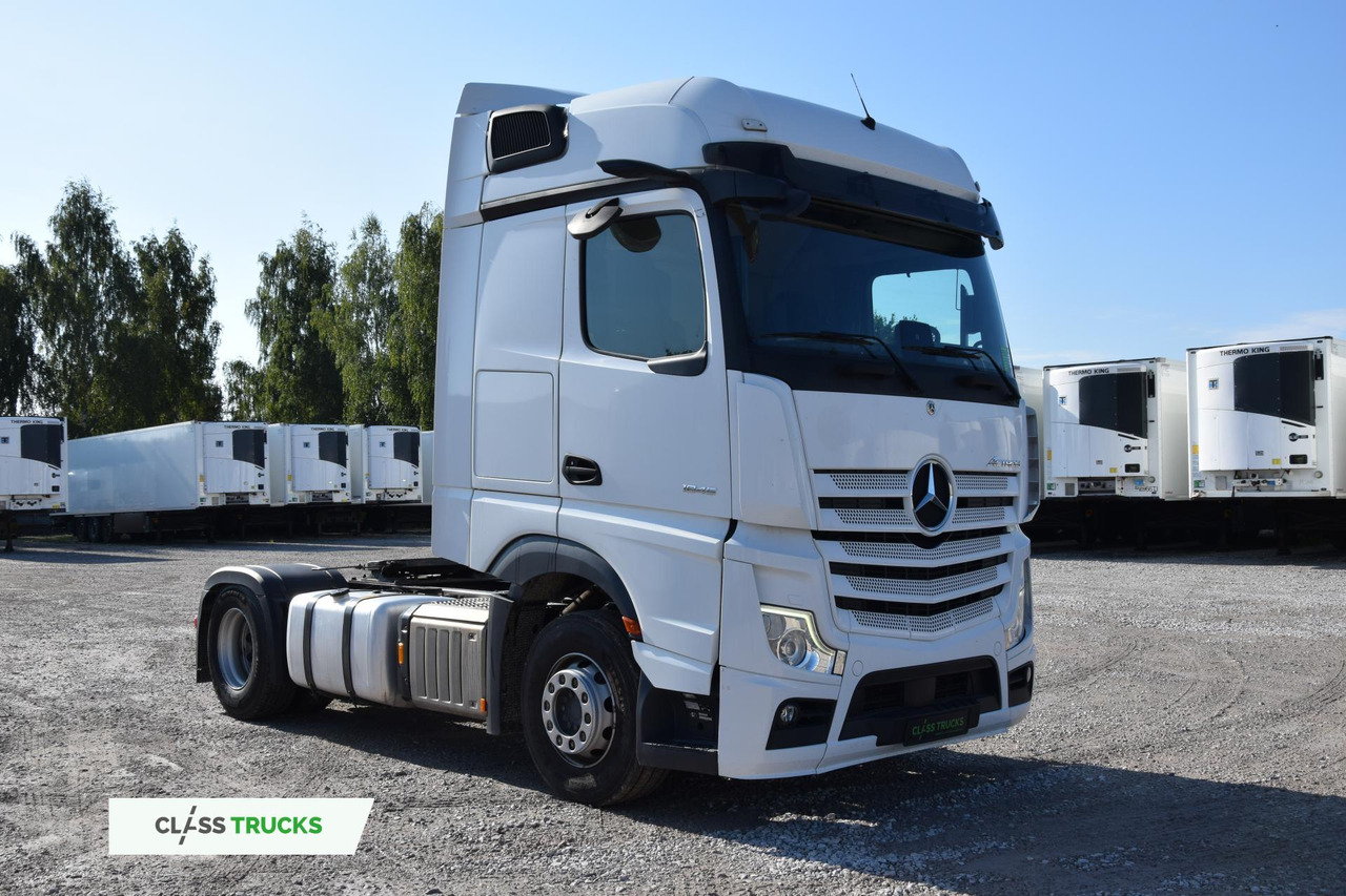 Mercedes-Benz Actros 5 1845 BigSpace - Nyergesvontató: 3 kép. Mercedes-Benz Actros 5 1845 BigSpace - Nyergesvontató: 3 kép.