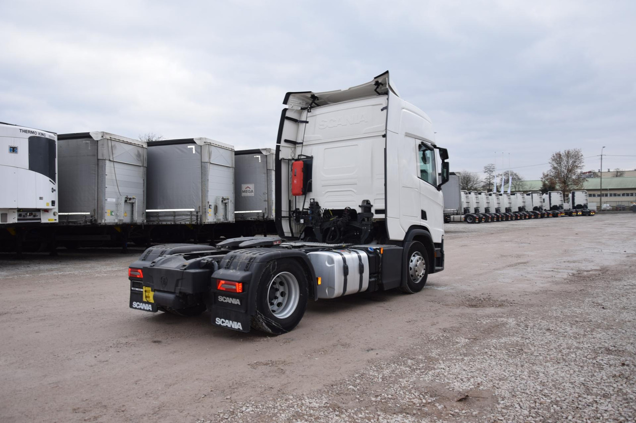 Scania R450 CR20H Retarder ACC - Nyergesvontató: 4 kép. Scania R450 CR20H Retarder ACC - Nyergesvontató: 4 kép.