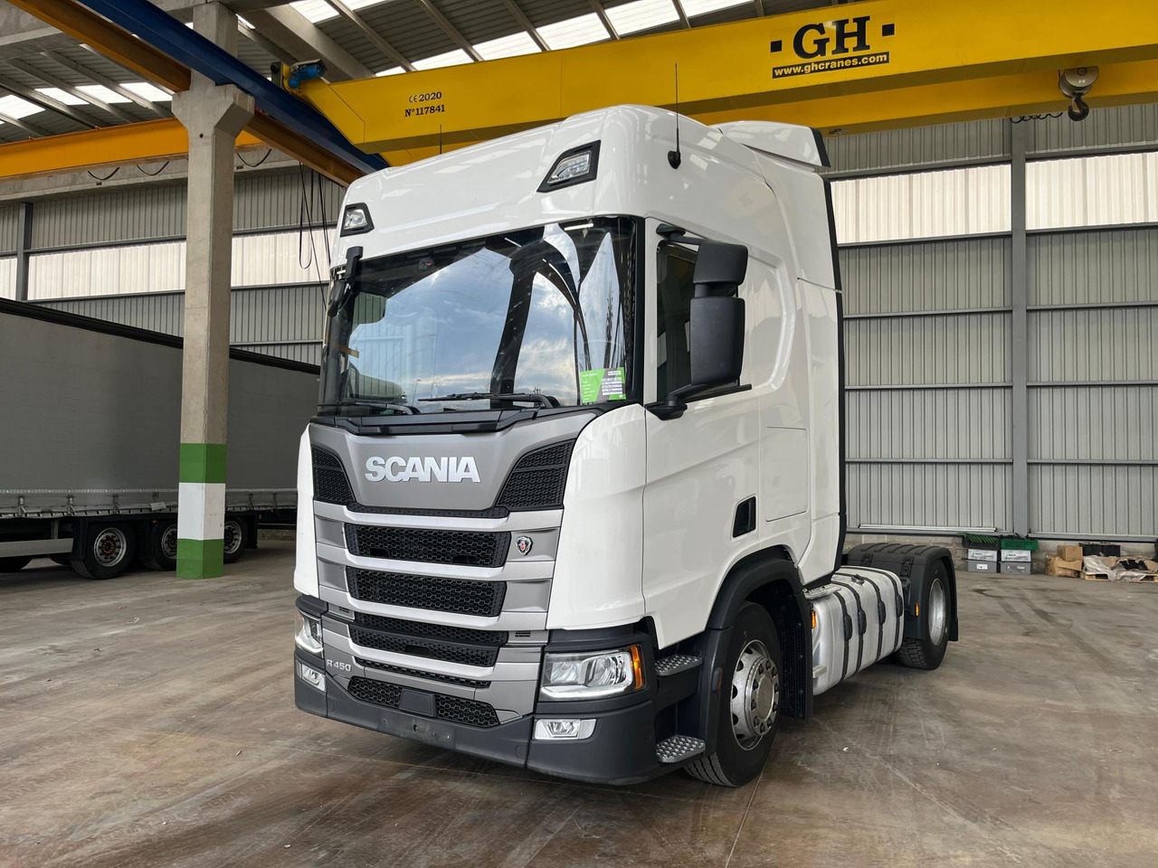 Scania R450 CR20H Retarder - Nyergesvontató: 1 kép. Scania R450 CR20H Retarder - Nyergesvontató: 1 kép.