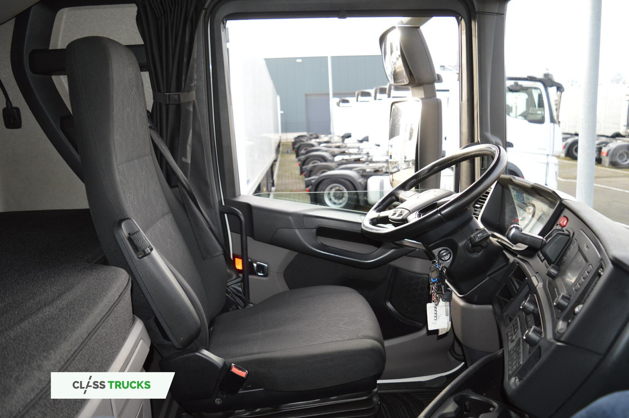 Nyergesvontató Scania R460 CR20H Adaptice Cruise Control: 14 kép. Nyergesvontató Scania R460 CR20H Adaptice Cruise Control: 14 kép.