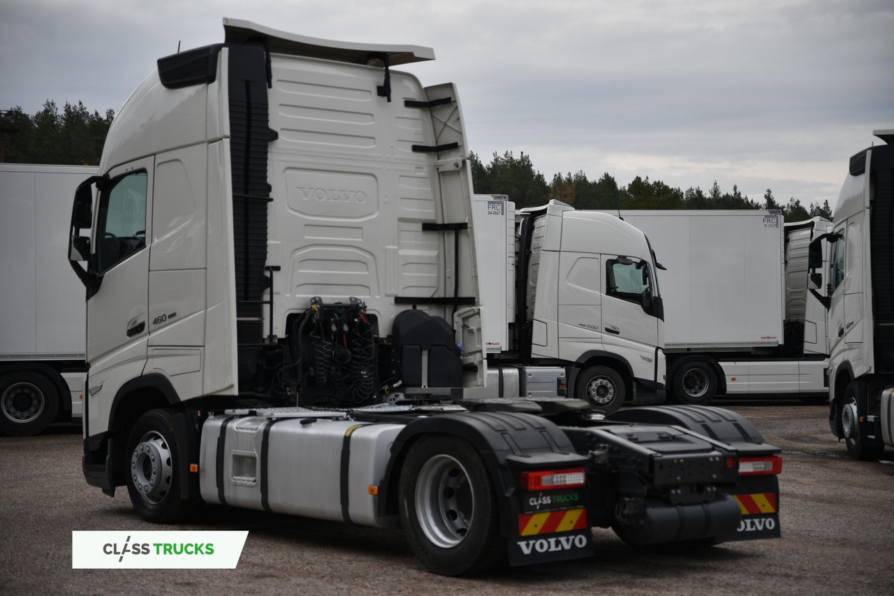 Volvo FH 460 Globetrotter XL Varios i-Save - Nyergesvontató: 2 kép. Volvo FH 460 Globetrotter XL Varios i-Save - Nyergesvontató: 2 kép.