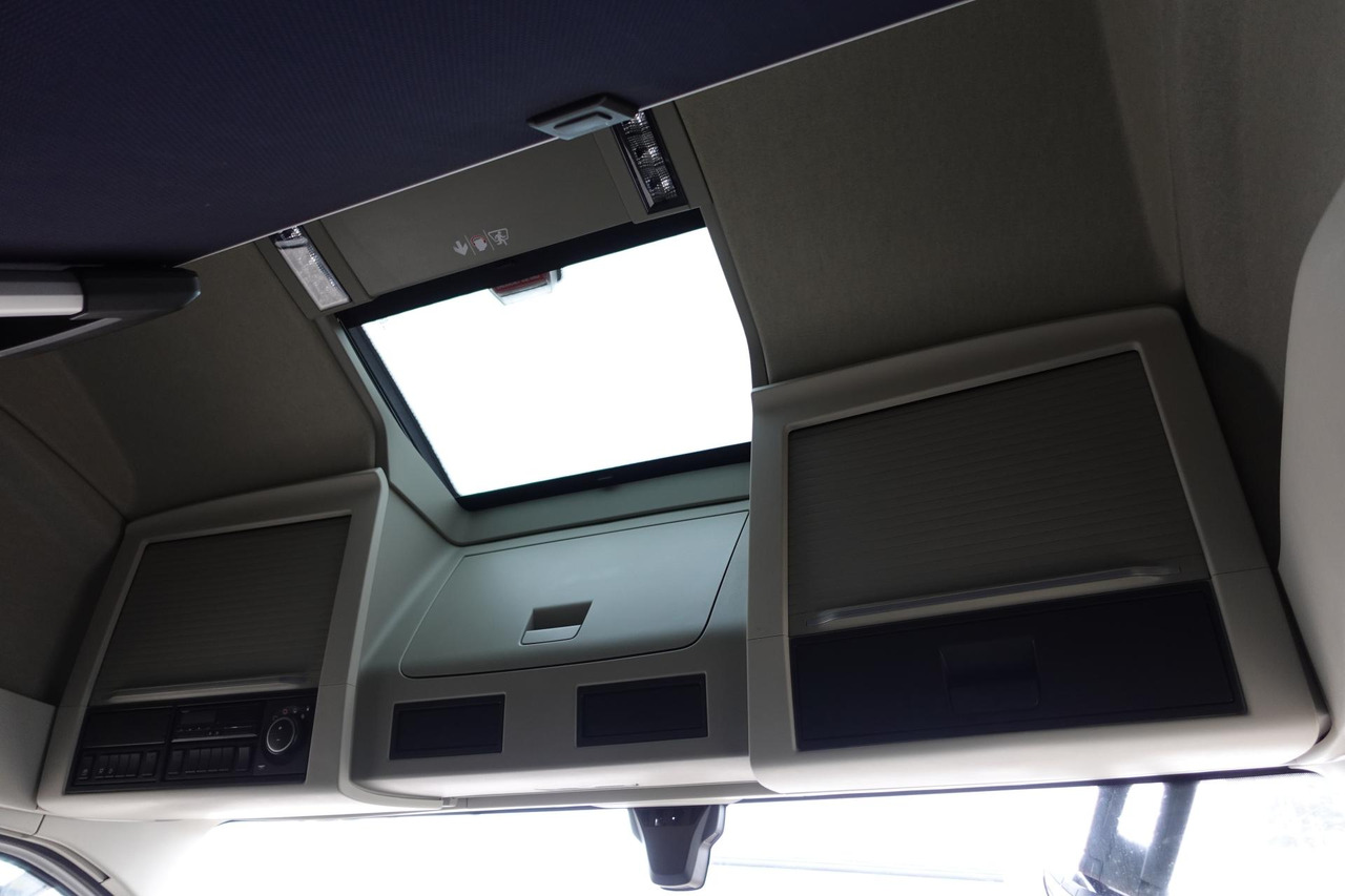 Volvo FH 460 Globetrotter XL i-Save I-ParkCool lízing Volvo FH 460 Globetrotter XL i-Save I-ParkCool: 14 kép.