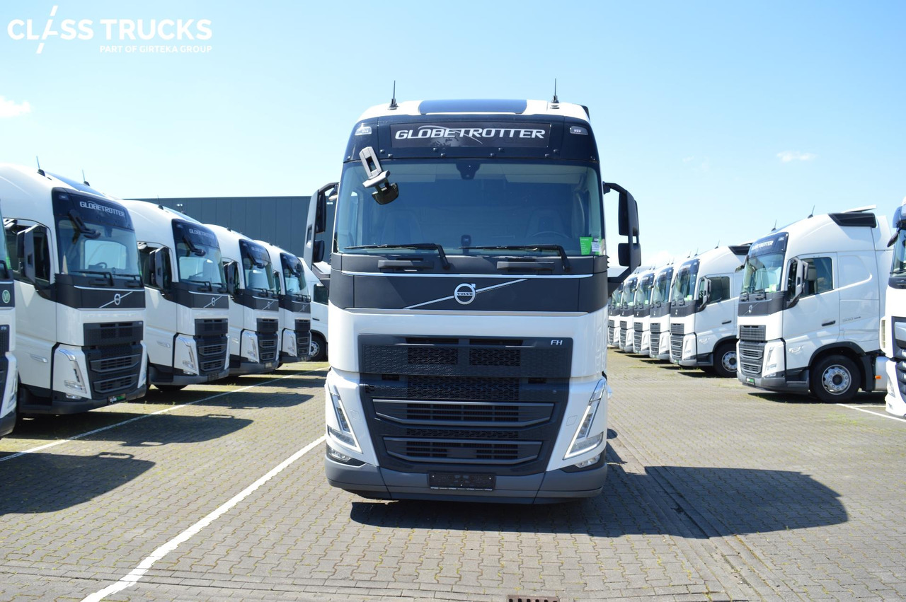 Volvo FH 460 Globetrotter XL i-Save I-ParkCool - Nyergesvontató: 2 kép. Volvo FH 460 Globetrotter XL i-Save I-ParkCool - Nyergesvontató: 2 kép.