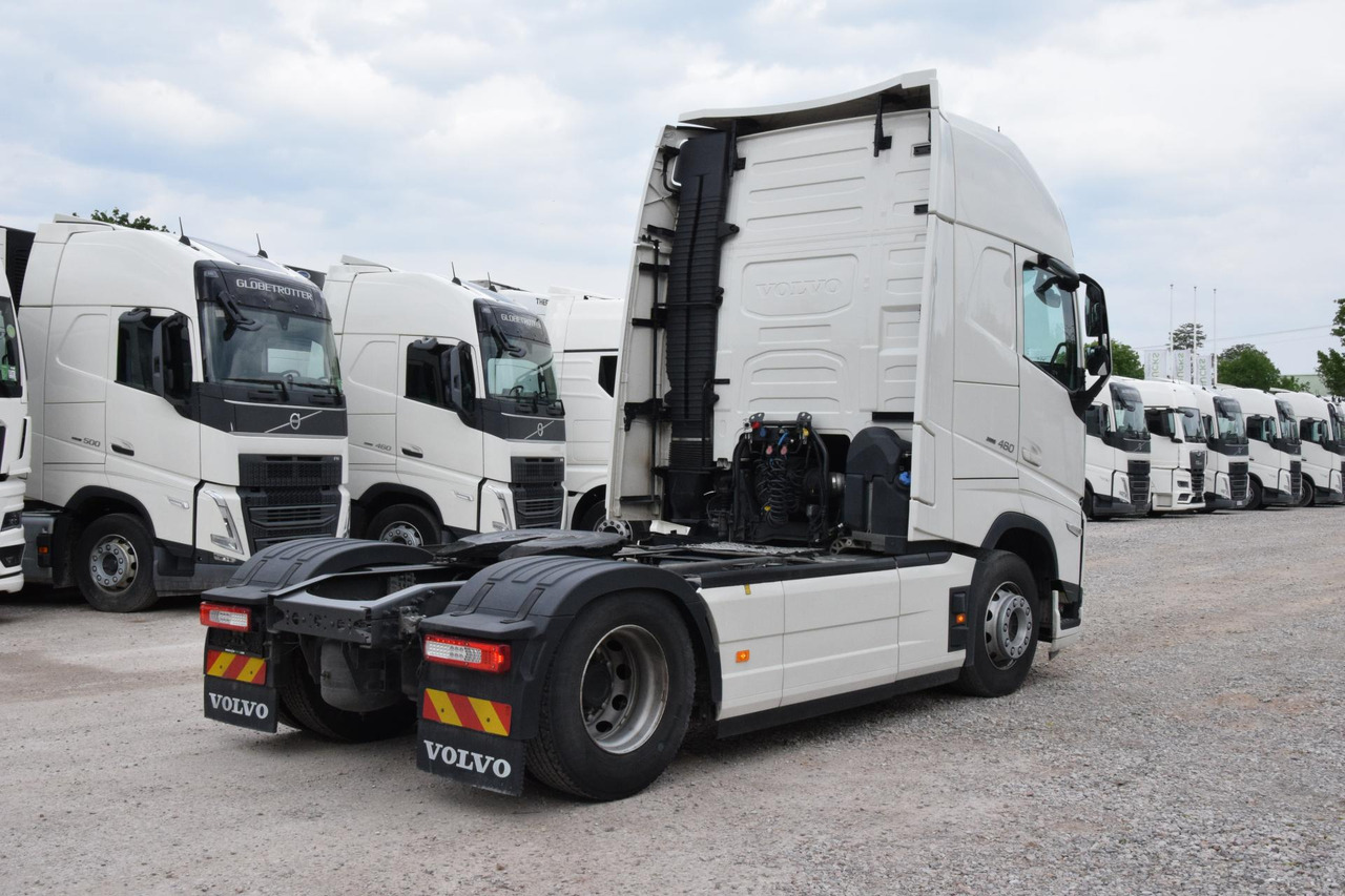 Volvo FH 460 Globetrotter XL i-Save Side Skirts - Nyergesvontató: 4 kép. Volvo FH 460 Globetrotter XL i-Save Side Skirts - Nyergesvontató: 4 kép.
