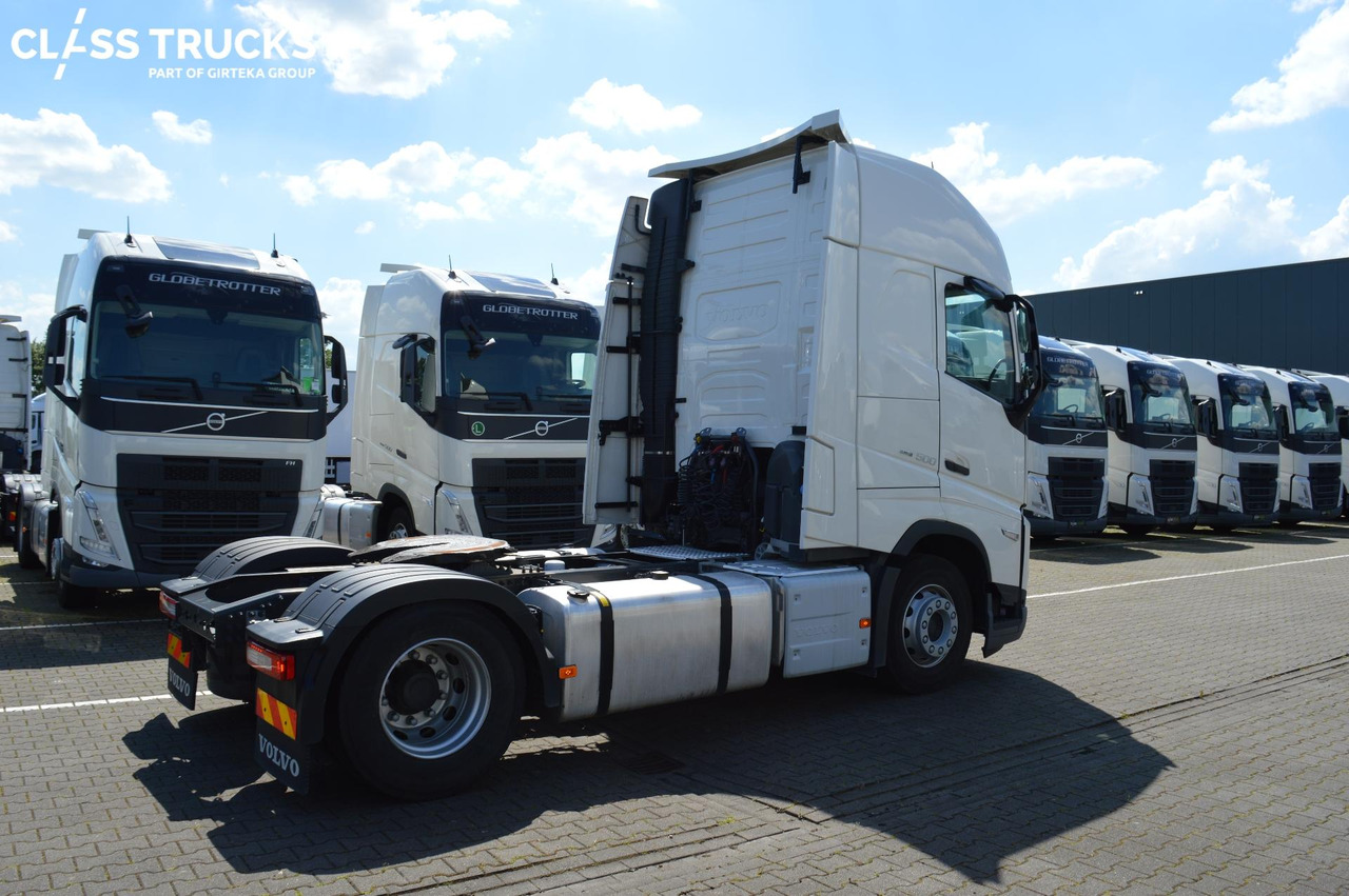 Volvo FH 500 Globetrotter XL - Nyergesvontató: 4 kép. Volvo FH 500 Globetrotter XL - Nyergesvontató: 4 kép.