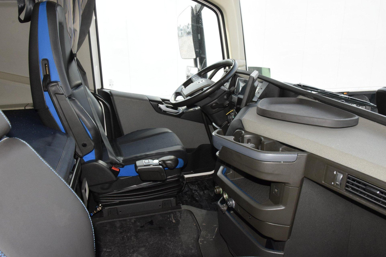 Nyergesvontató Volvo FH 500 Globetrotter XL: 15 kép.