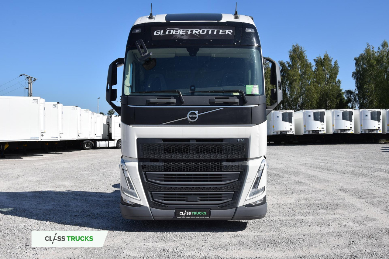 Volvo FH 500 Globetrotter XL Varios - Nyergesvontató: 2 kép. Volvo FH 500 Globetrotter XL Varios - Nyergesvontató: 2 kép.