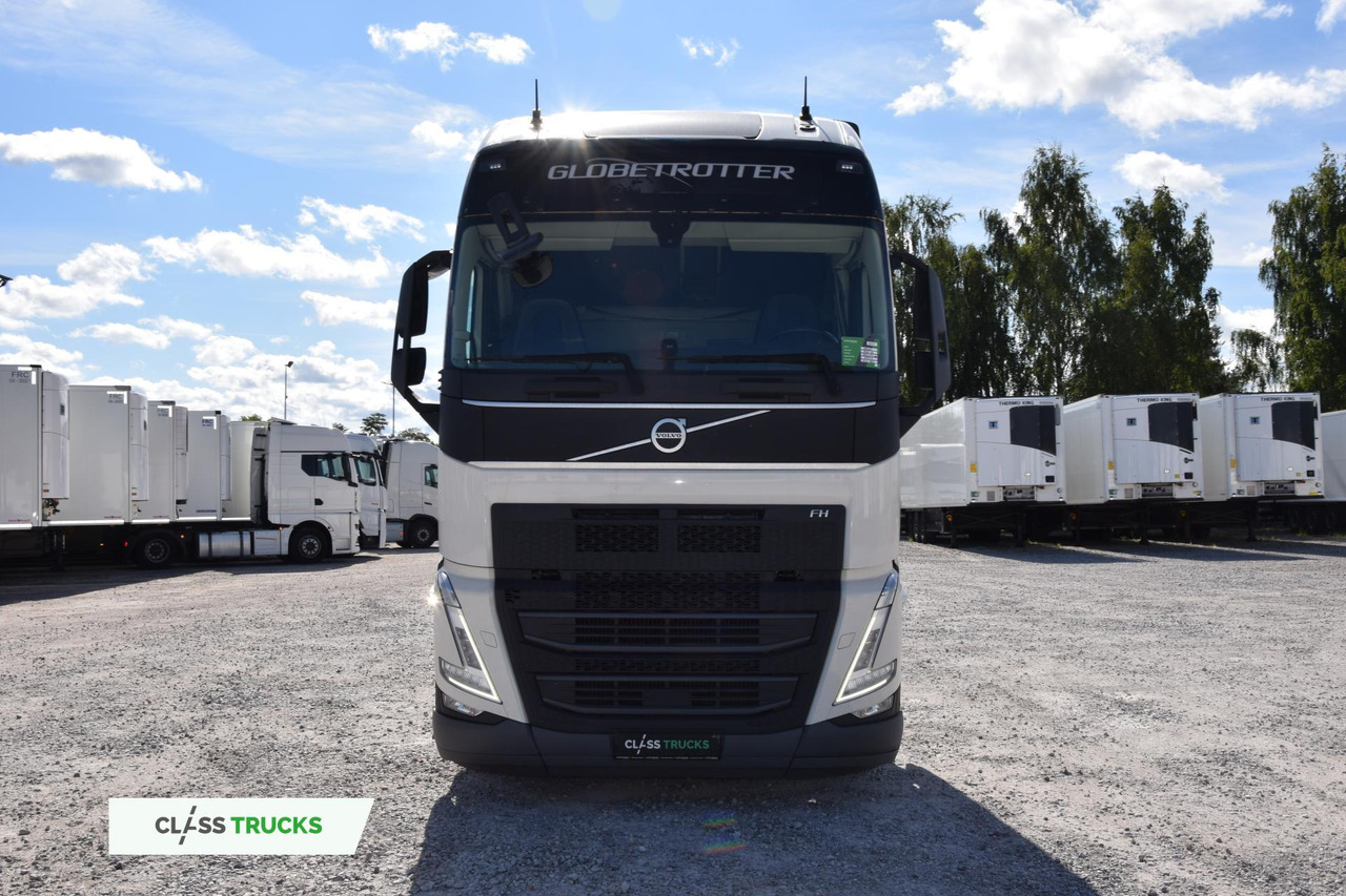 Volvo FH 500 Globetrotter XL Varios - Nyergesvontató: 2 kép. Volvo FH 500 Globetrotter XL Varios - Nyergesvontató: 2 kép.
