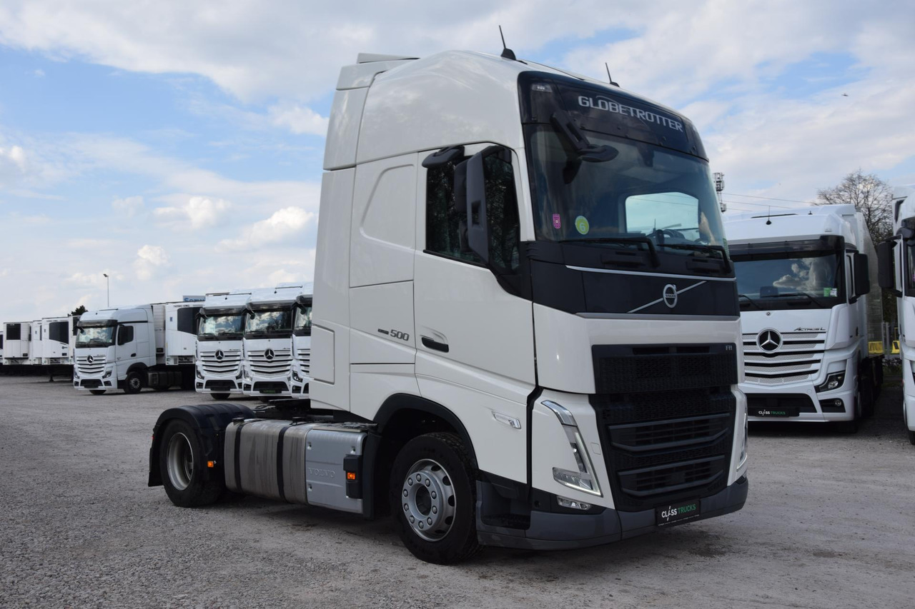 Volvo FH 500 Globetrotter XL Varios - Nyergesvontató: 3 kép. Volvo FH 500 Globetrotter XL Varios - Nyergesvontató: 3 kép.