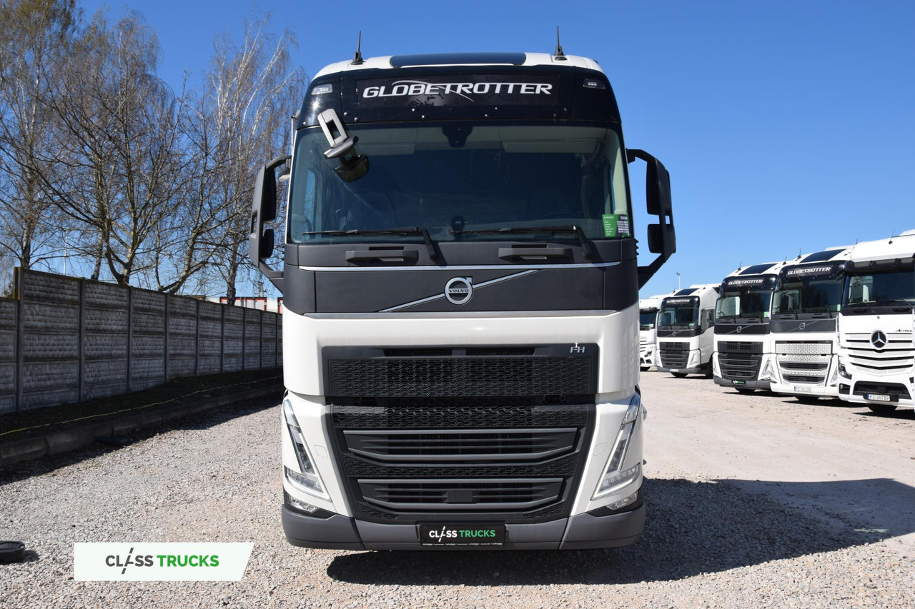 Volvo FH 500 Globetrotter XL Varios - Nyergesvontató: 2 kép. Volvo FH 500 Globetrotter XL Varios - Nyergesvontató: 2 kép.