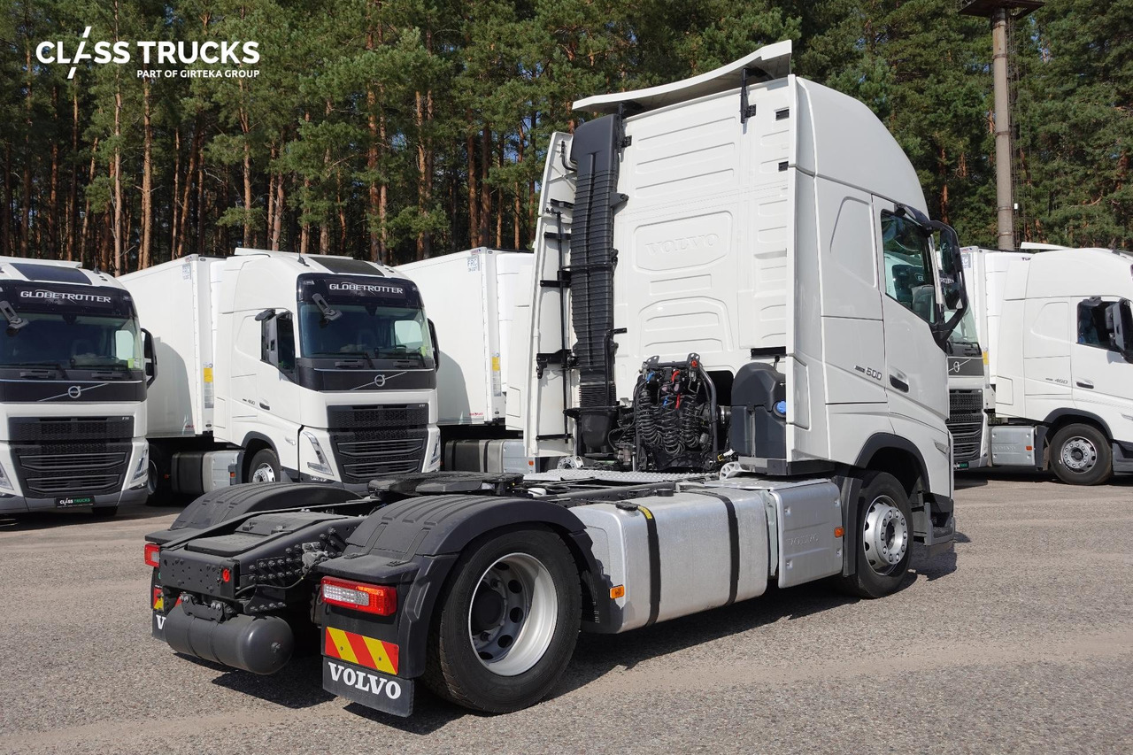 Volvo FH 500 Globetrotter XL Varios - Nyergesvontató: 4 kép. Volvo FH 500 Globetrotter XL Varios - Nyergesvontató: 4 kép.