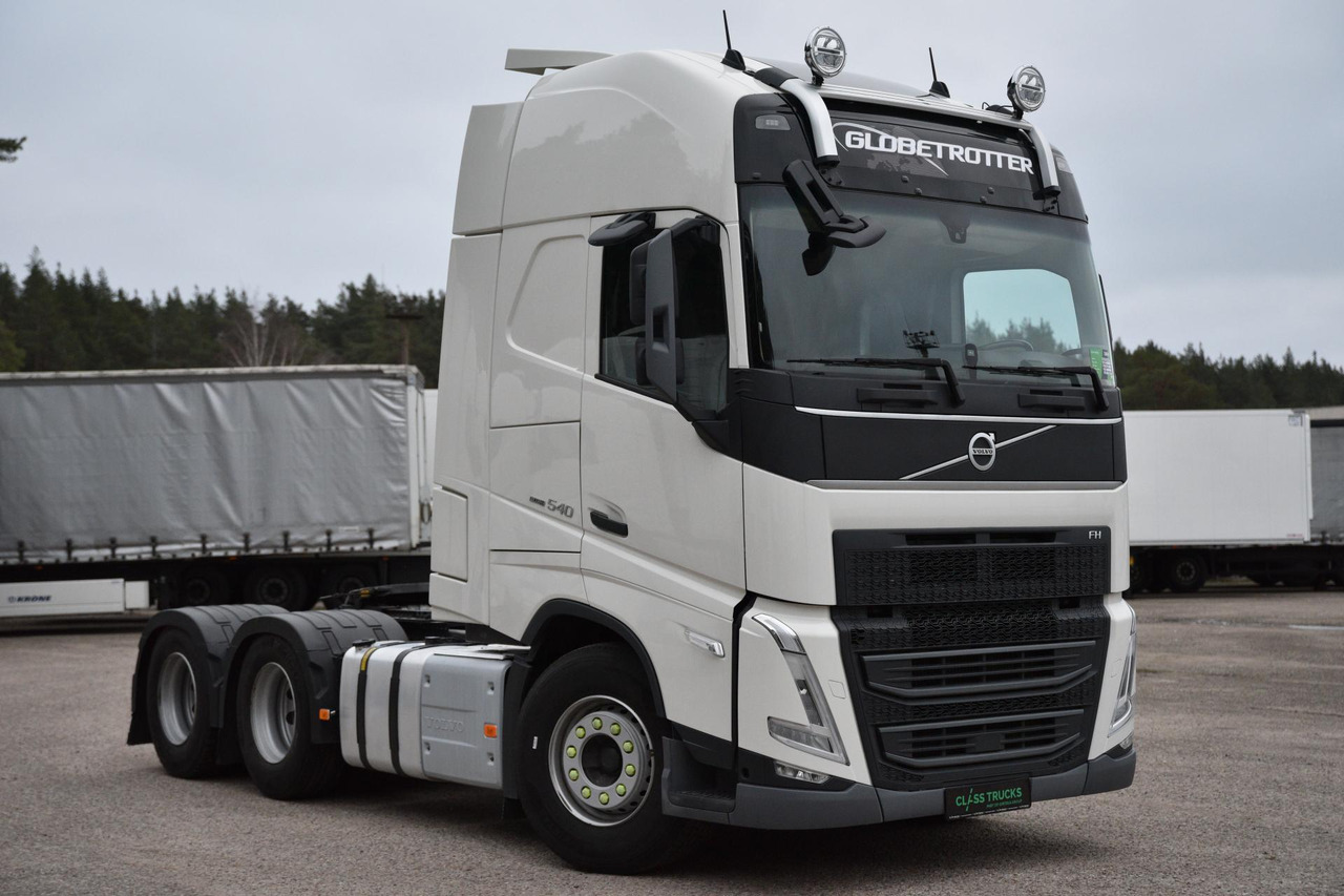 Volvo FH 540 Globetrotter XL Retarder - Nyergesvontató: 3 kép. Volvo FH 540 Globetrotter XL Retarder - Nyergesvontató: 3 kép.