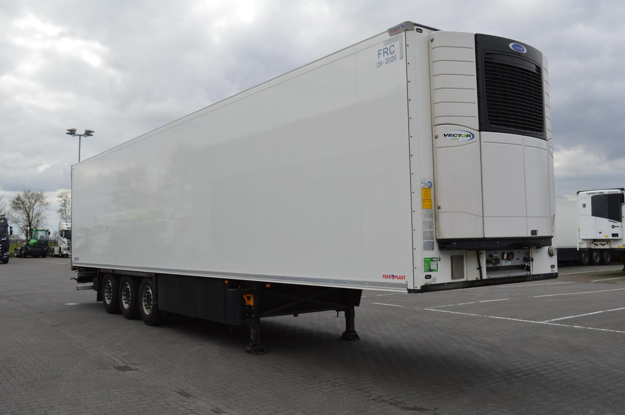 Schmitz Cargobull SKO FP 45 Carrier Vector 1550 - Félpótkocsi hűtős: 3 kép. Schmitz Cargobull SKO FP 45 Carrier Vector 1550 - Félpótkocsi hűtős: 3 kép.