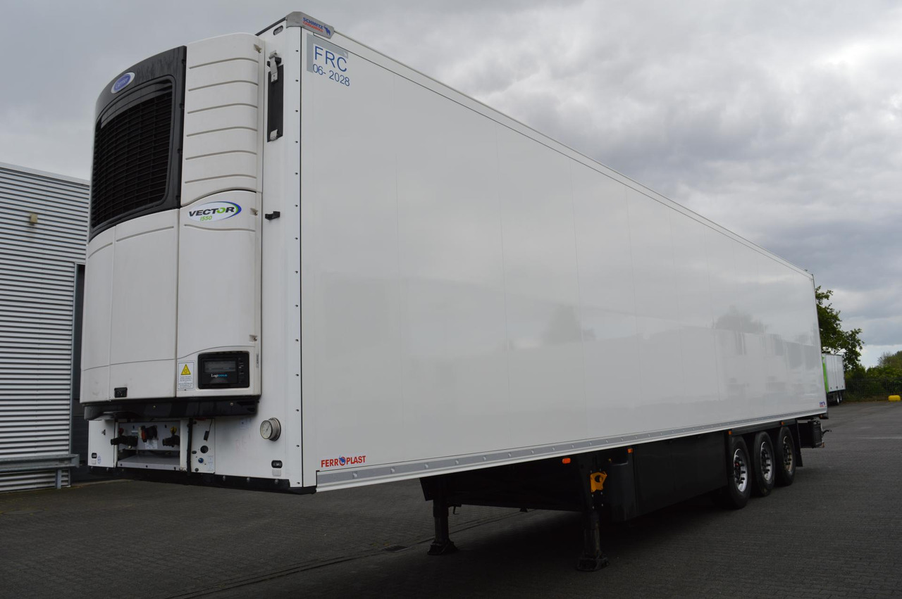 Schmitz Cargobull SKO FP 45 Carrier Vector 1550 - Félpótkocsi hűtős: 4 kép. Schmitz Cargobull SKO FP 45 Carrier Vector 1550 - Félpótkocsi hűtős: 4 kép.
