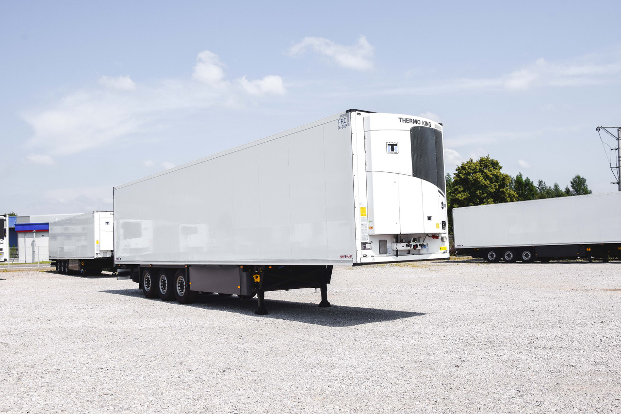 Schmitz Cargobull SKO FP 45 ThermoKing SLXi 300 - Félpótkocsi hűtős: 3 kép. Schmitz Cargobull SKO FP 45 ThermoKing SLXi 300 - Félpótkocsi hűtős: 3 kép.