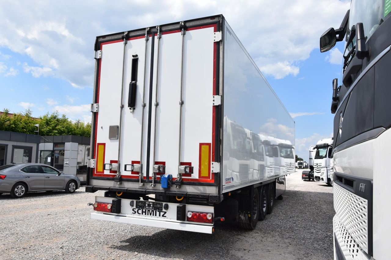 Schmitz Cargobull SKO FP 60 ThermoKing SLXi 300 - Félpótkocsi hűtős: 4 kép. Schmitz Cargobull SKO FP 60 ThermoKing SLXi 300 - Félpótkocsi hűtős: 4 kép.