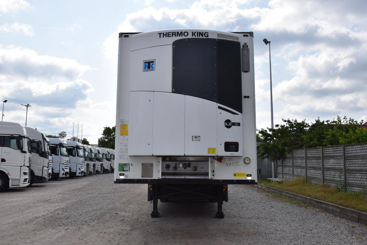 Schmitz Cargobull SKO FP 60 ThermoKing SLXi 300 - Félpótkocsi hűtős: 2 kép. Schmitz Cargobull SKO FP 60 ThermoKing SLXi 300 - Félpótkocsi hűtős: 2 kép.