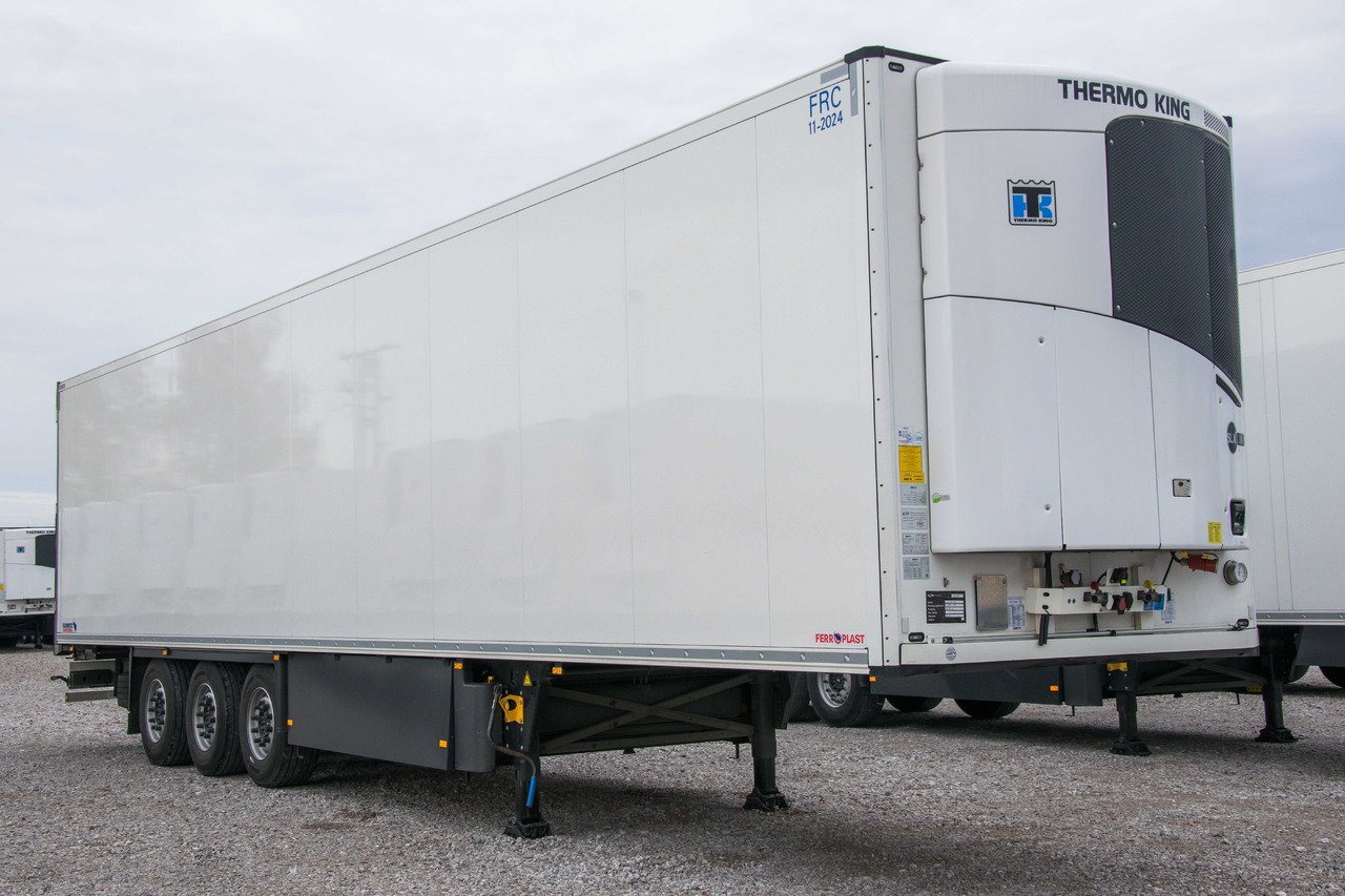 Schmitz Cargobull SKO FP 60 ThermoKing SLXi 300 - Félpótkocsi hűtős: 3 kép. Schmitz Cargobull SKO FP 60 ThermoKing SLXi 300 - Félpótkocsi hűtős: 3 kép.