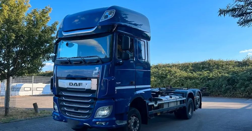 DAF XF 480 |Euro 6 | Automat | Retarder | Mobilna klimatyzacja | 6x2 | oś skrętna podnoszona | 193.000 km - Alvaz teherautó: 2 kép. DAF XF 480 |Euro 6 | Automat | Retarder | Mobilna klimatyzacja | 6x2 | oś skrętna podnoszona | 193.000 km - Alvaz teherautó: 2 kép.