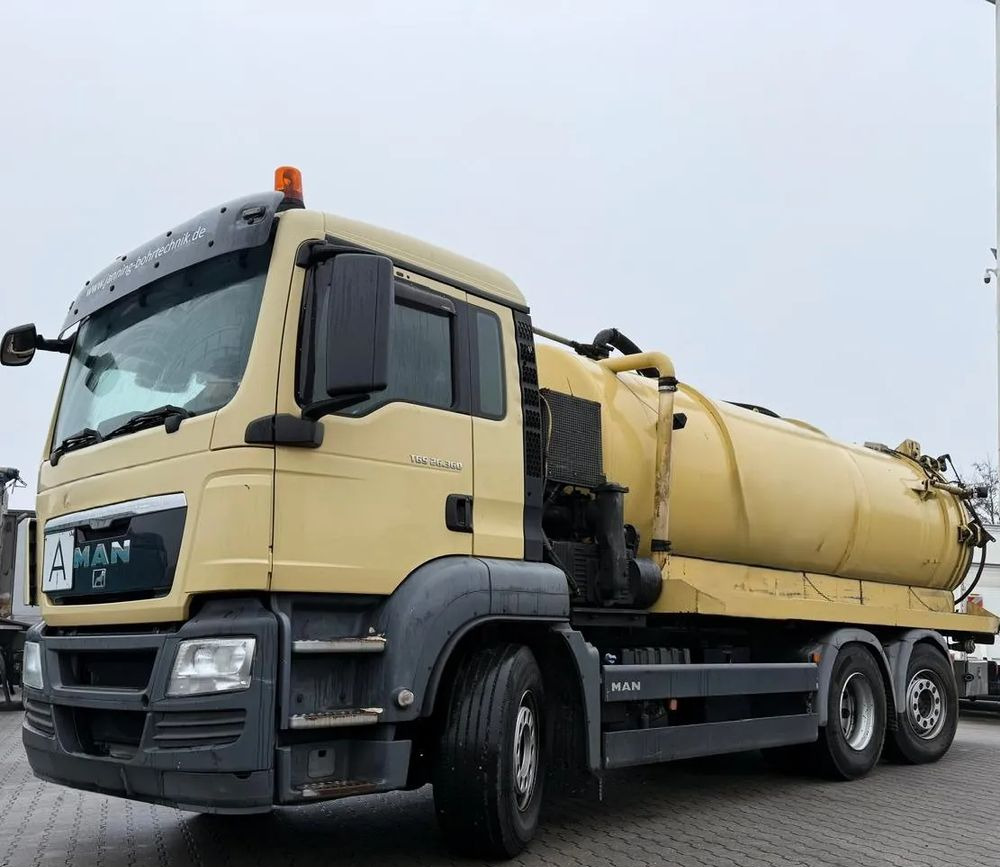 MAN MAN TGS 26.360/6X2/POJAZD KOMUNALNY Z WYWROTEM - Szippantós autó: 3 kép. MAN MAN TGS 26.360/6X2/POJAZD KOMUNALNY Z WYWROTEM - Szippantós autó: 3 kép.